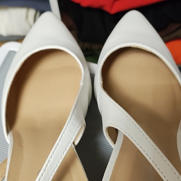 Midnight Velvet White Slingback Heels - Picture 6 of 6